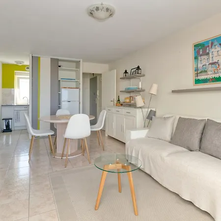 Apartment Vue - 50 M *